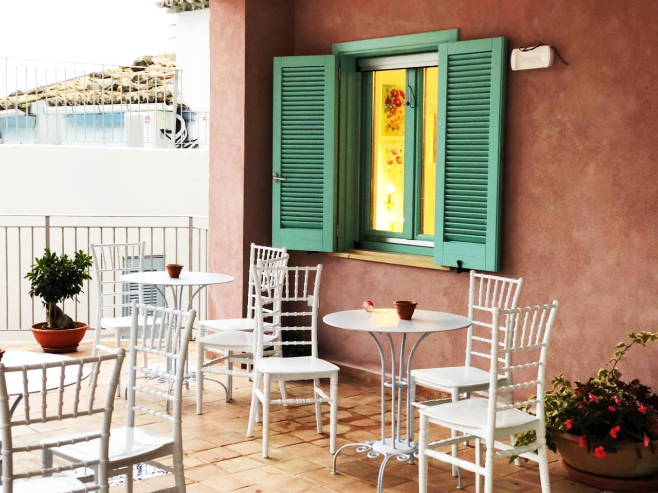 Borgo Rosso Di Sera Resort San Lucido Dış mekan fotoğraf