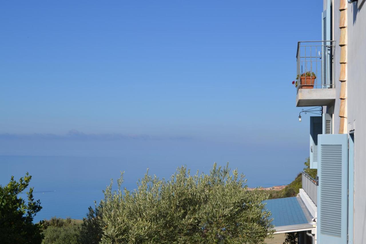 Borgo Rosso Di Sera Resort San Lucido Dış mekan fotoğraf